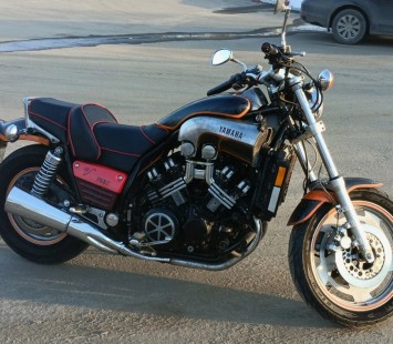 Yamaha V-Max: обзор легендарного японского muscle bike с двигателем V4
